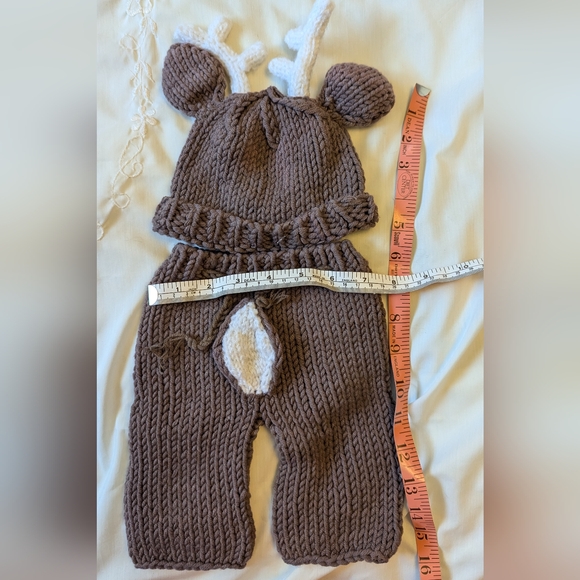 Handmade OOAK size 6-9 months deer knit pants & hat NWOT - Picture 3 of 3